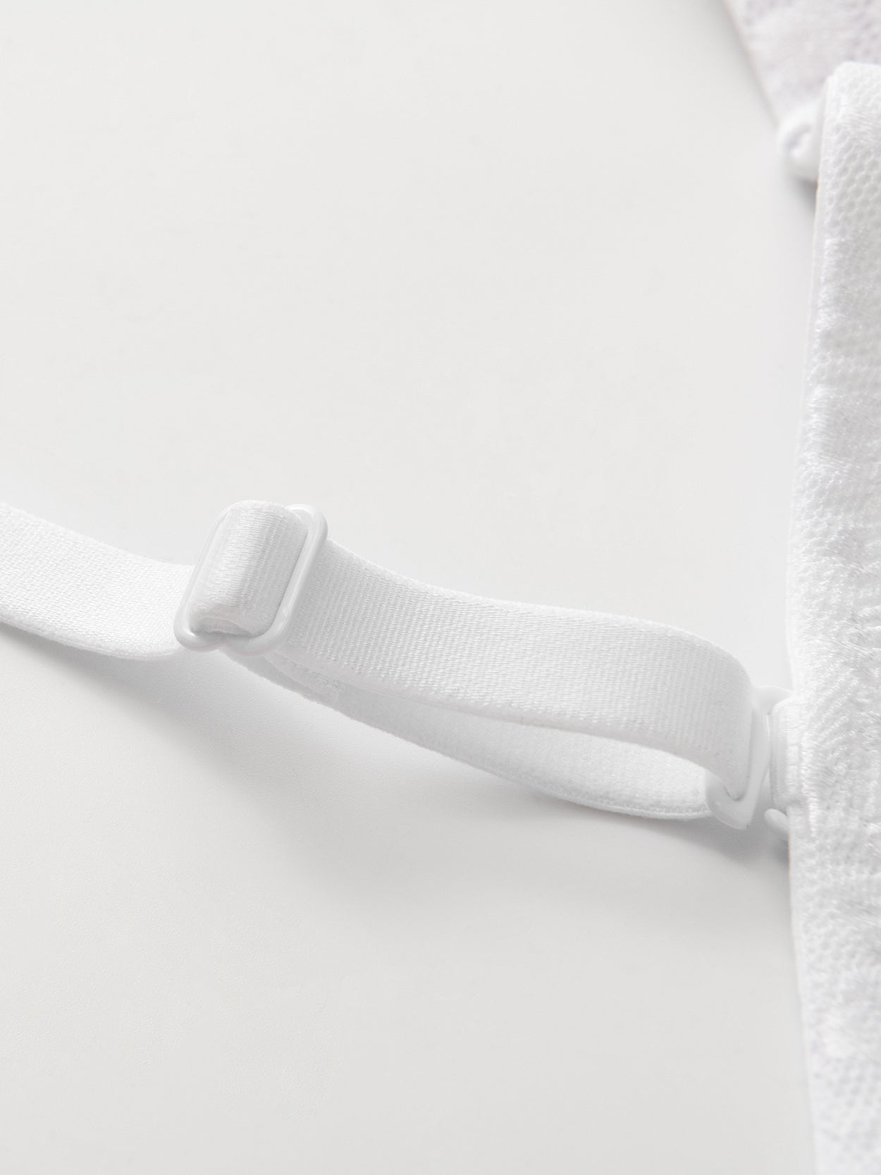 Push Up Deep V Plunge Underwire Multiway 2 Cups Up White