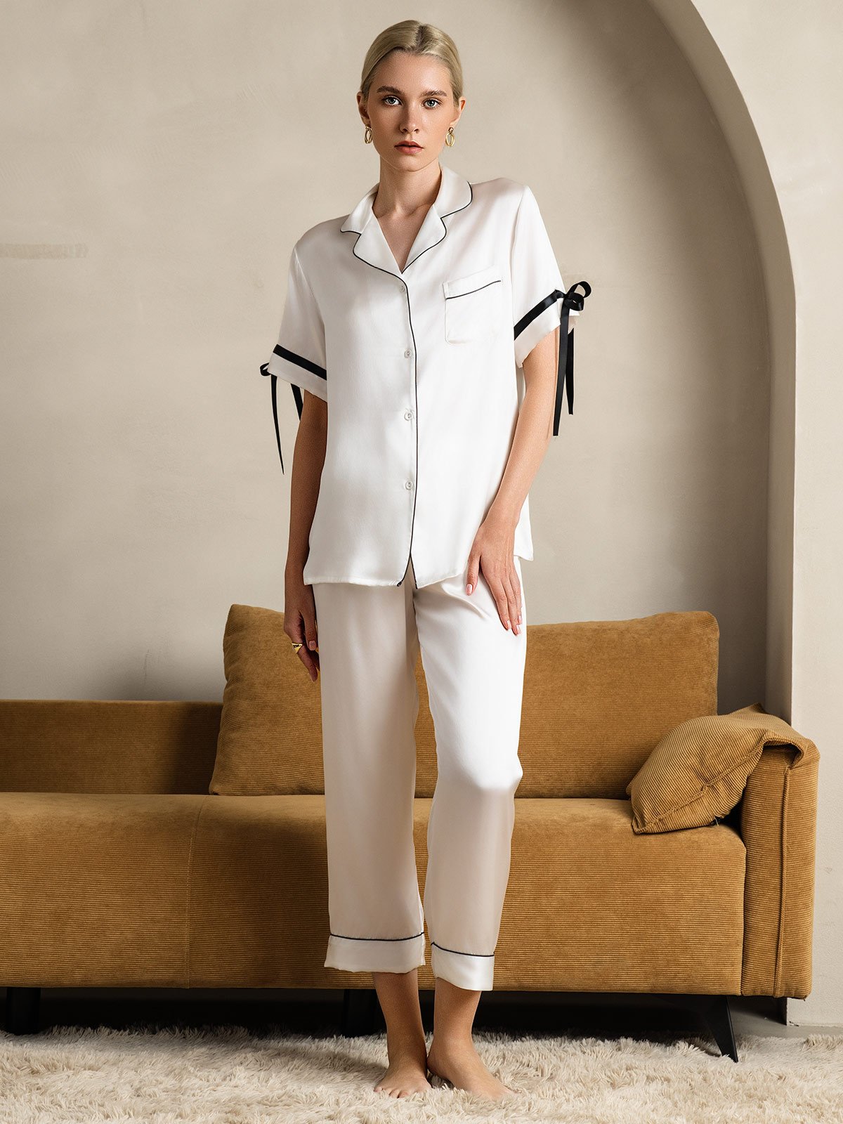 Pure Silk Short-Sleeved Pants Pajama Set