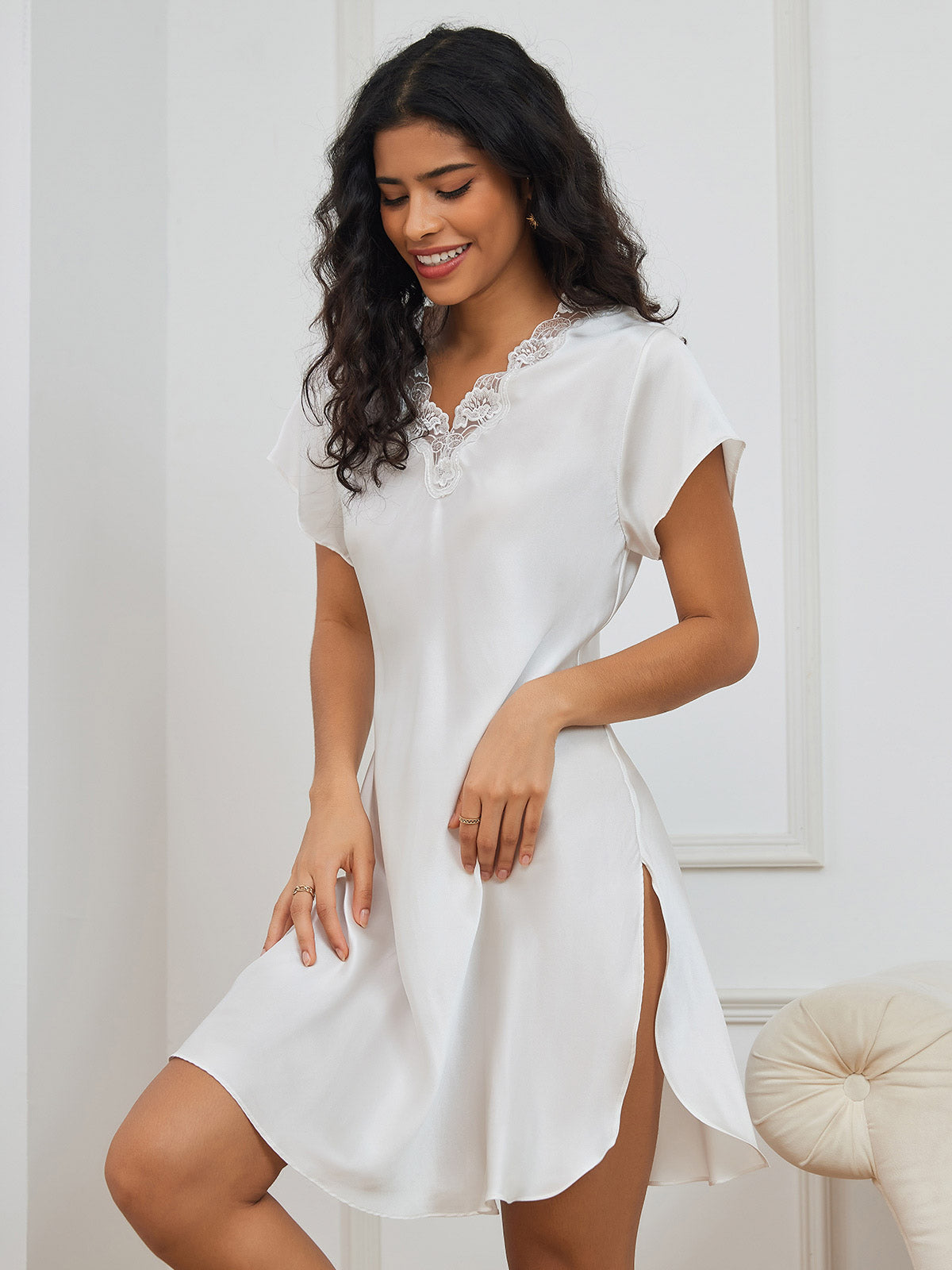 Pure Silk Short Sleeve V-neck Side Split Short Nightgown