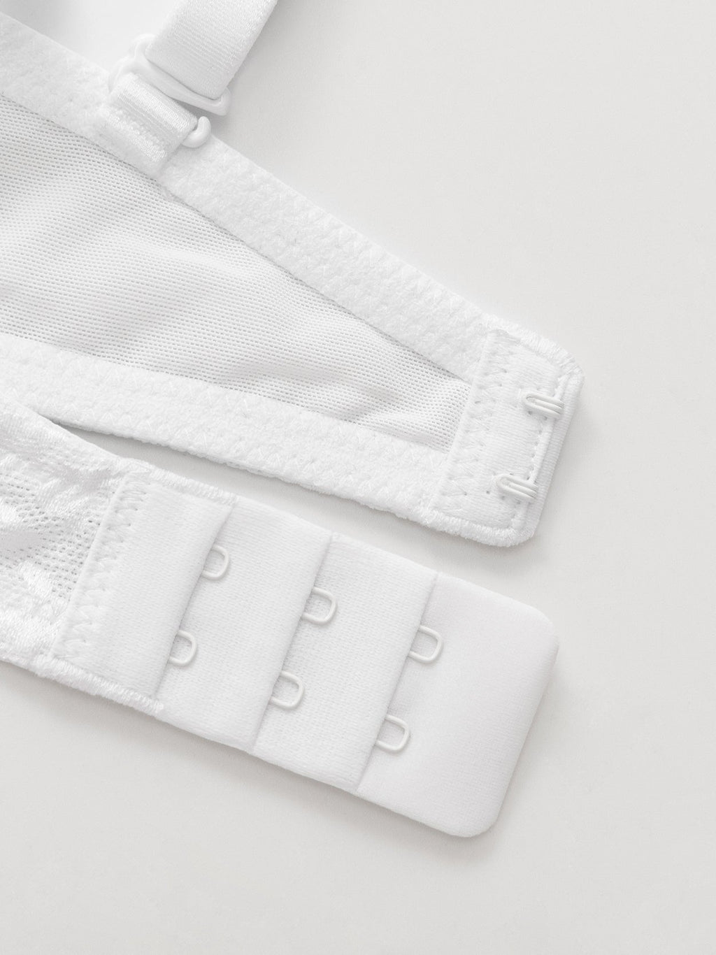 Push Up Deep V Plunge Underwire Multiway 2 Cups Up White