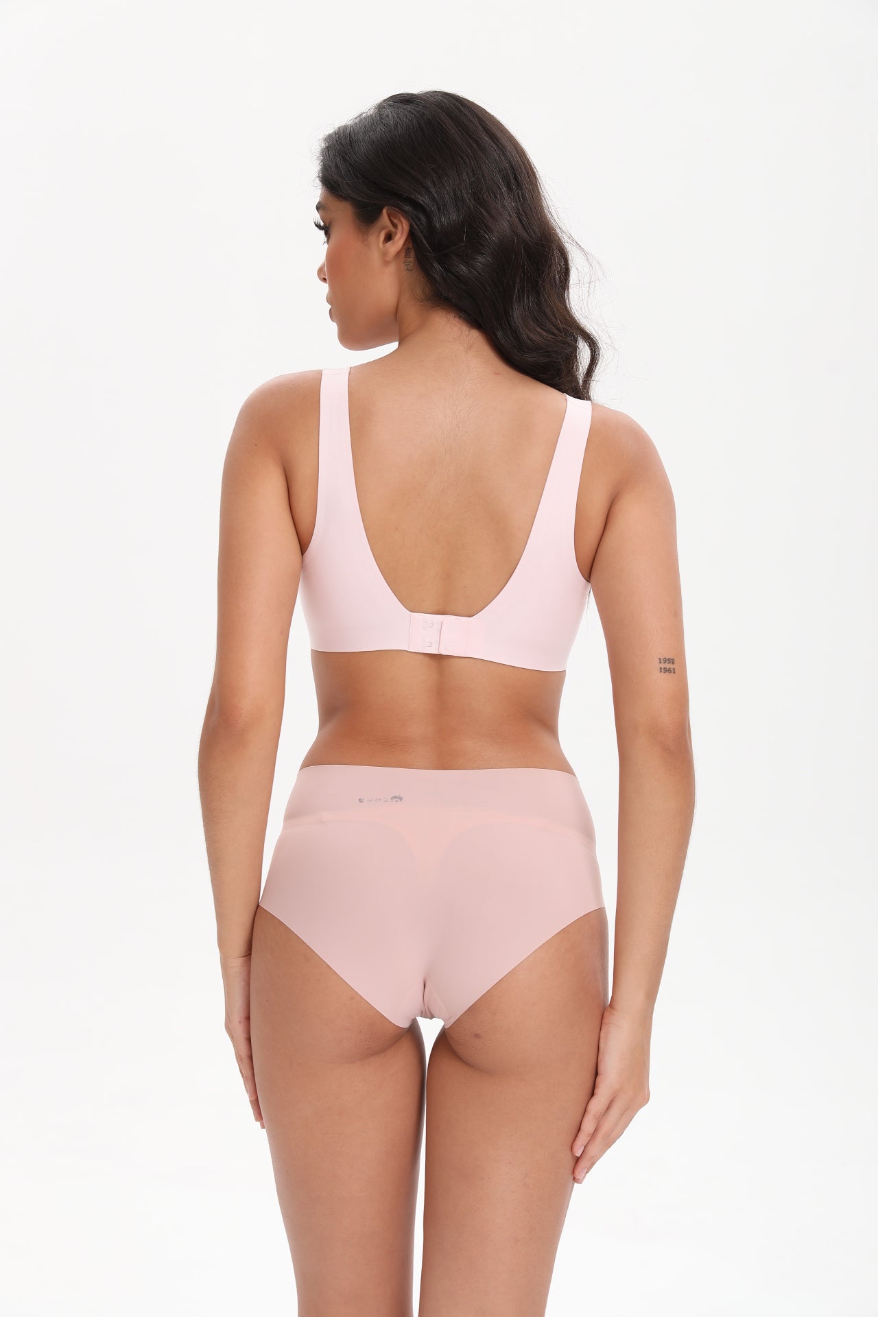 Seamless T-Shirt Sports Bra with Wireless Push-Up Lift | WingsLove Value Essential